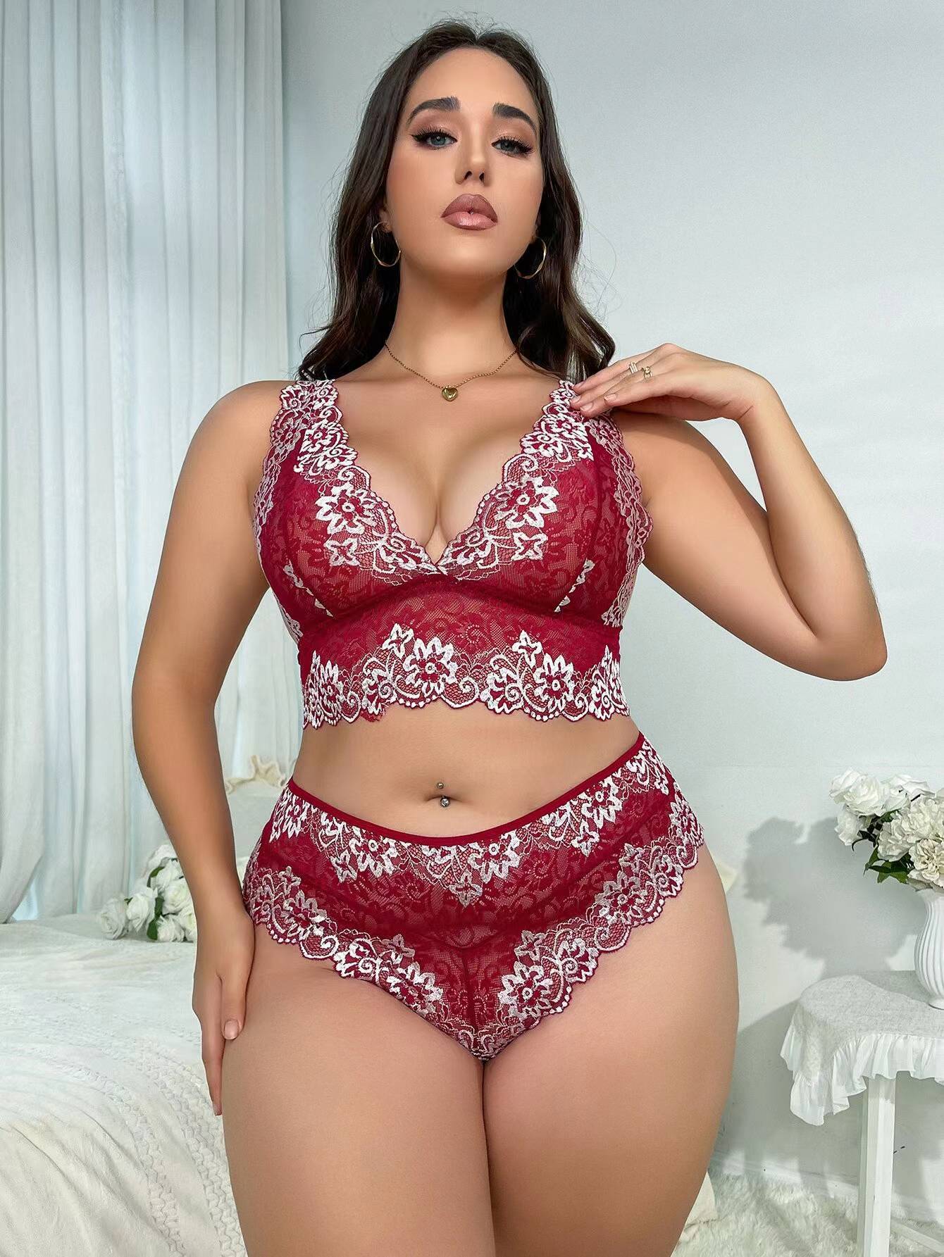 Plus Size Lace Underwear Suit